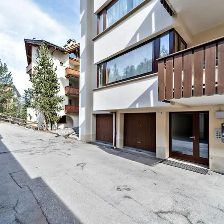 Chesa Arlas - 아파트