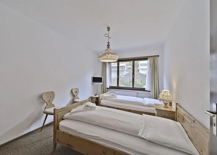 Apartment Chesa Arlas - *